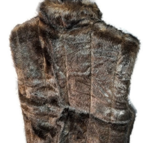 Giacca Sport | Faux Fur Reversible Sport Vest - Picture 6 of 10